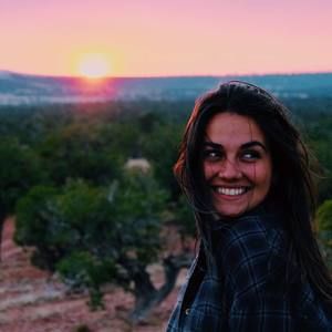 Meet your Posher, Raquel